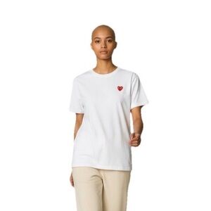 Play Comme Des Garcons T-Shirt Women's Cotton Crew Neck Heart Logo Motif White
